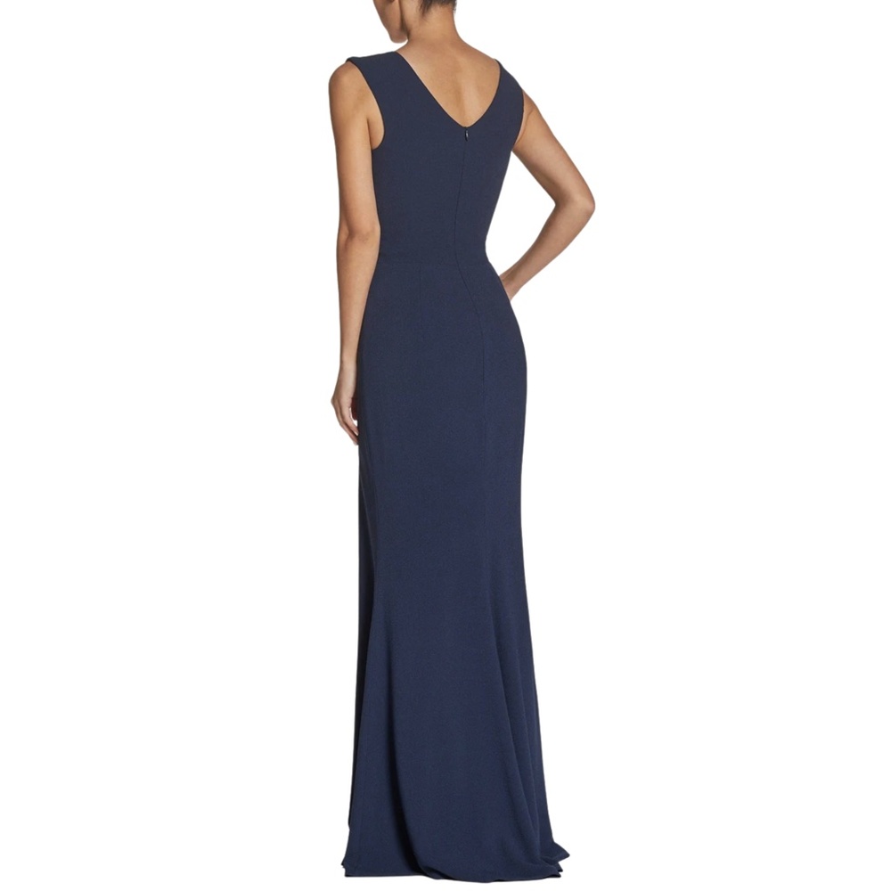 NEW Dress the Population Sandra Plunging V Neck Gown in Midnight Blue - Picture 2 of 4